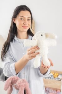 Wellgro Sarılan & Kucaklayan Tavşan Oyuncak Ekru – Yumuşak Peluş Tavşan